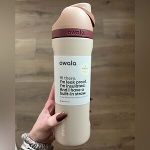 Owala FreeSip 24oz- Limited Edition with Hearth & Hand in color Butterscotch